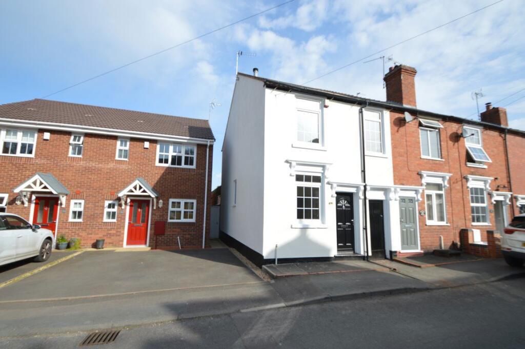 2 bed Mid Terraced House for rent in Kingswinford. From Select Property Management Ltd - Amblecote