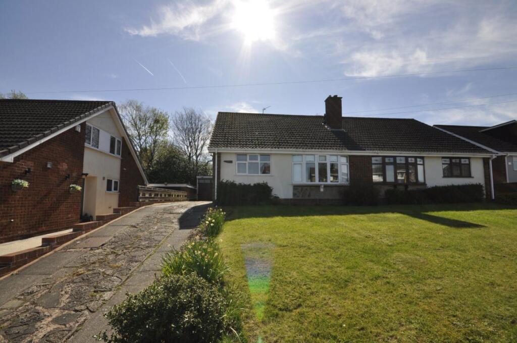 3 bed Bungalow for rent in Sedgley. From Select Property Management Ltd - Amblecote