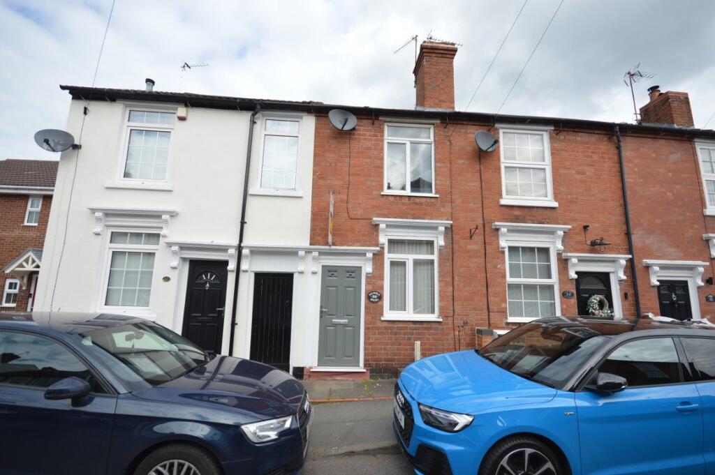 3 bed Mid Terraced House for rent in Kingswinford. From Select Property Management Ltd - Amblecote