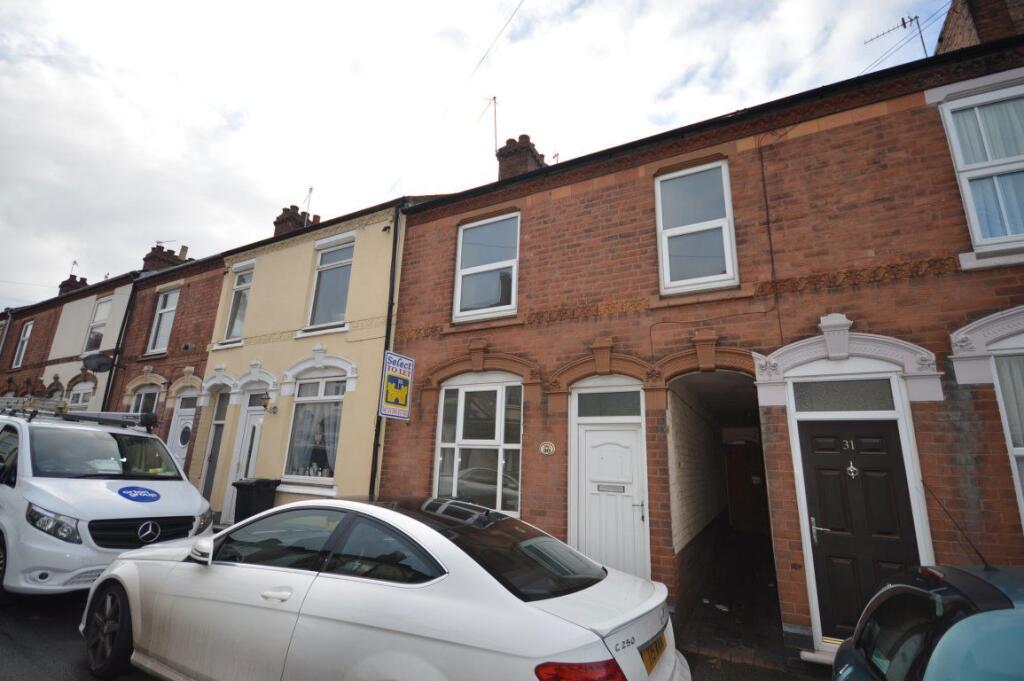 3 bed Mid Terraced House for rent in Brierley Hill. From Select Property Management Ltd - Amblecote