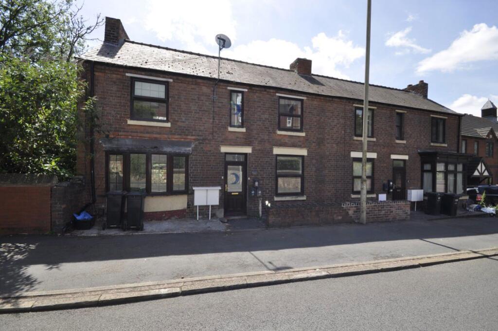 1 bed 1st Floor Flat for rent in Brierley Hill. From Select Property Management Ltd - Amblecote