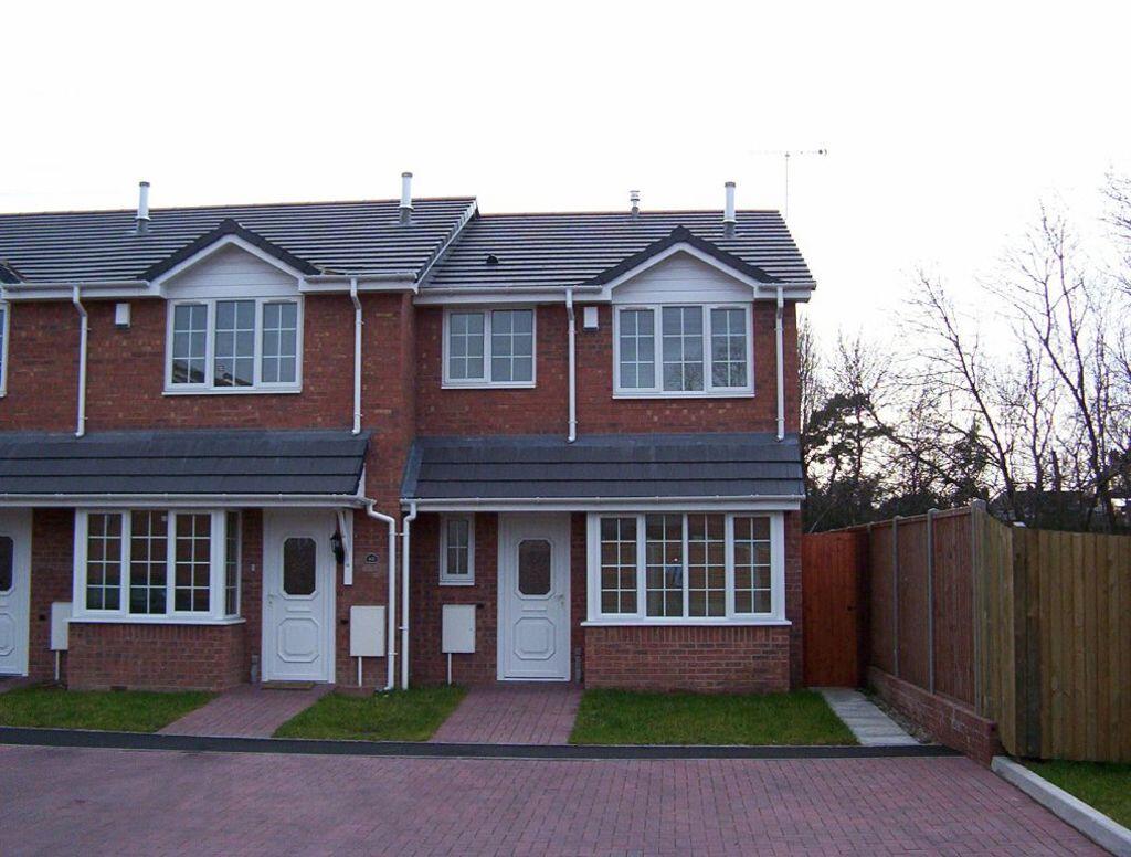 3 bed Mid Terraced House for rent in Brierley Hill. From Select Property Management Ltd - Amblecote
