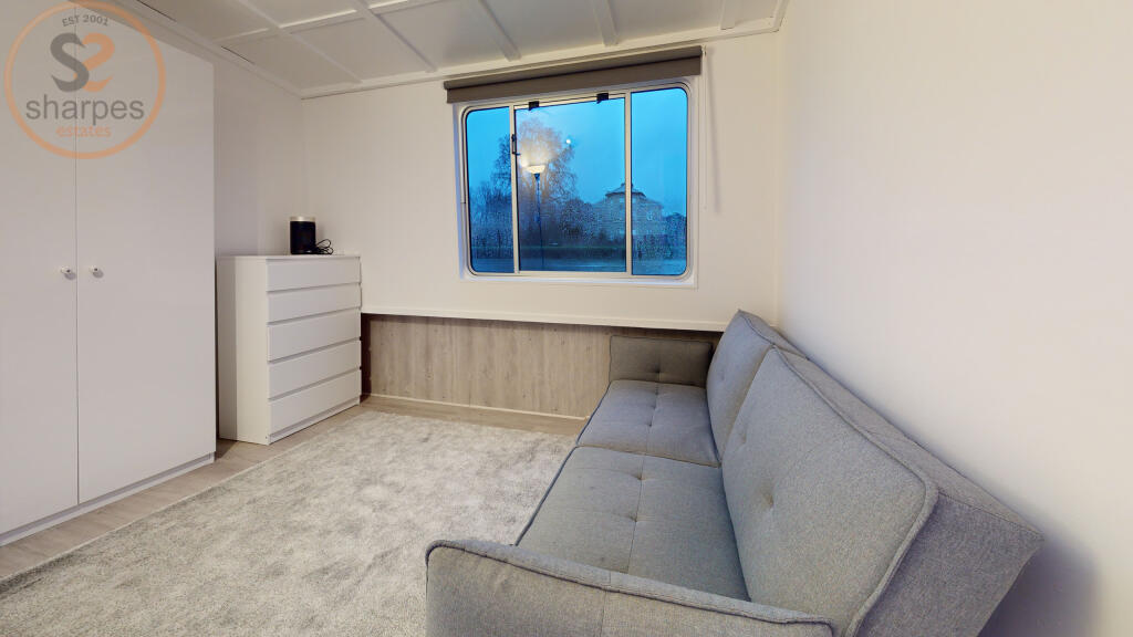 1 bed House Boat for rent in Twickenham. From Sharpes Estates