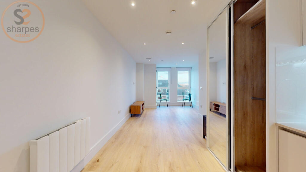 4 bed Studio for rent in New Malden. From Sharpes Estates