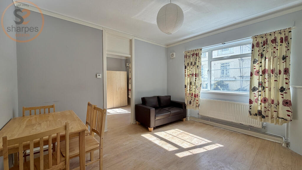 1 bed Apartment for rent in Clapham. From Sharpes Estates 1 bed Apartment for rent in Clapham. From Sharpes Estates