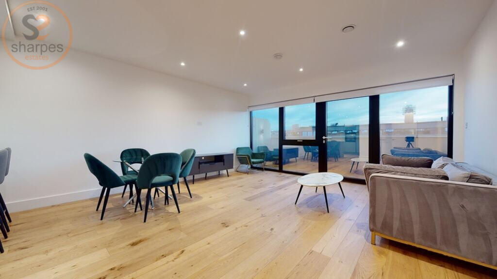 3 bed Apartment for rent in Brentford. From Sharpes Estates