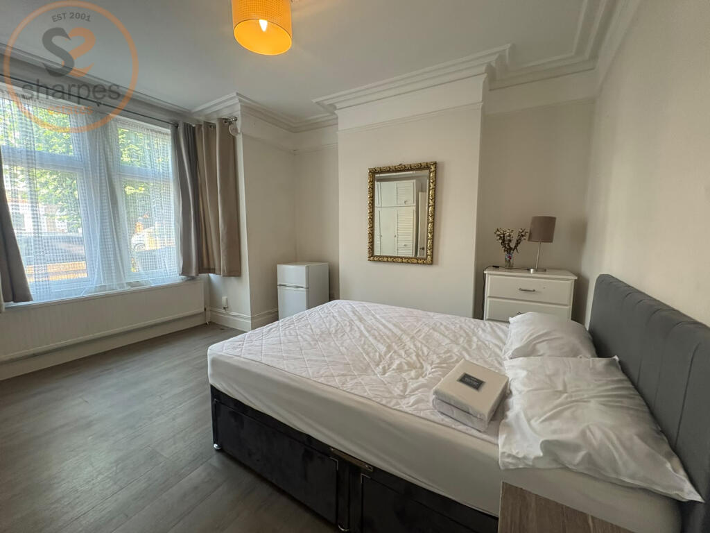 1 bed House Share for rent in Merton. From Sharpes Estates 1 bed House Share for rent in Merton. From Sharpes Estates