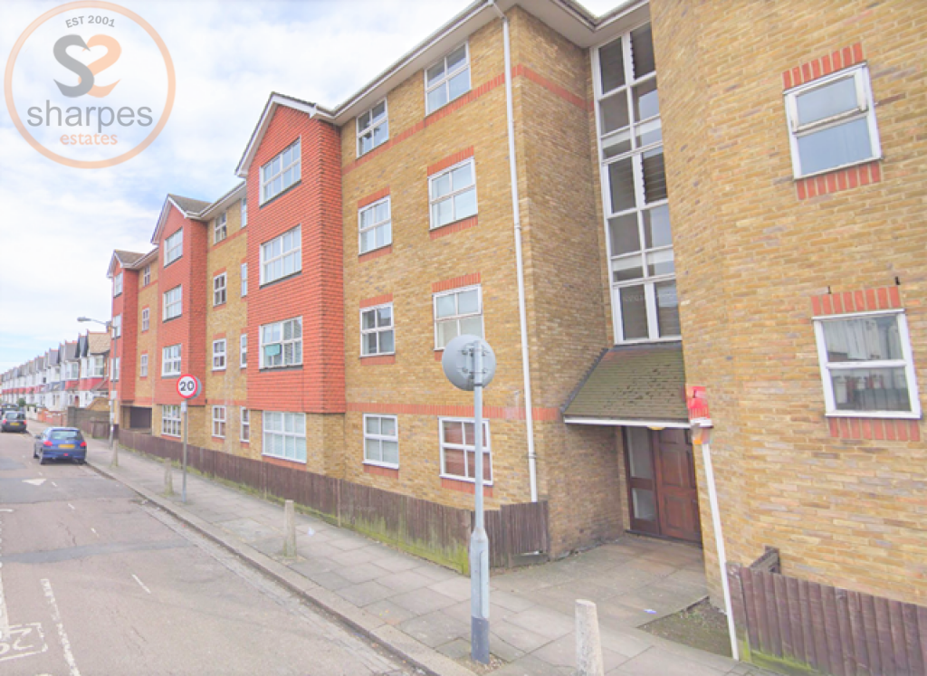 1 bed 1st Floor Flat for rent in Wandsworth. From Sharpes Estates