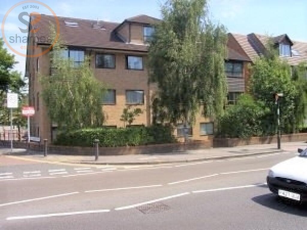 2 bed 1st Floor Flat for rent in New Malden. From Sharpes Estates 2 bed 1st Floor Flat for rent in New Malden. From Sharpes Estates