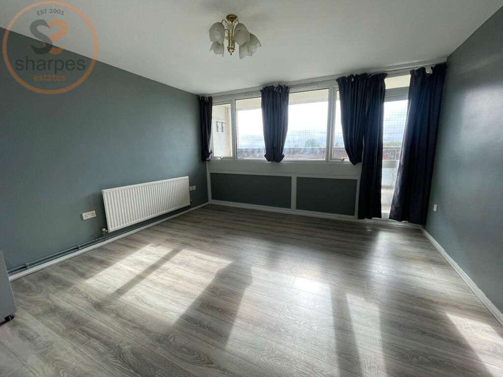 3 bed 1st Floor Flat for rent in Mitcham. From Sharpes Estates 3 bed 1st Floor Flat for rent in Mitcham. From Sharpes Estates