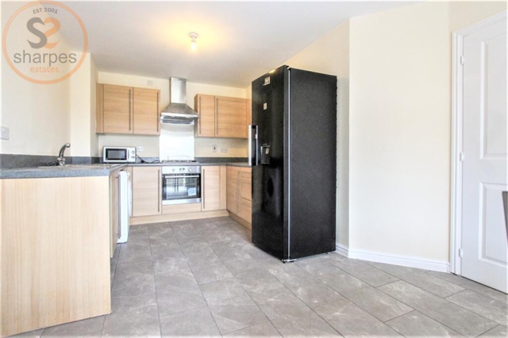 6 bed Detached for rent in Aveley. From Sharpes Estates 6 bed Detached for rent in Aveley. From Sharpes Estates