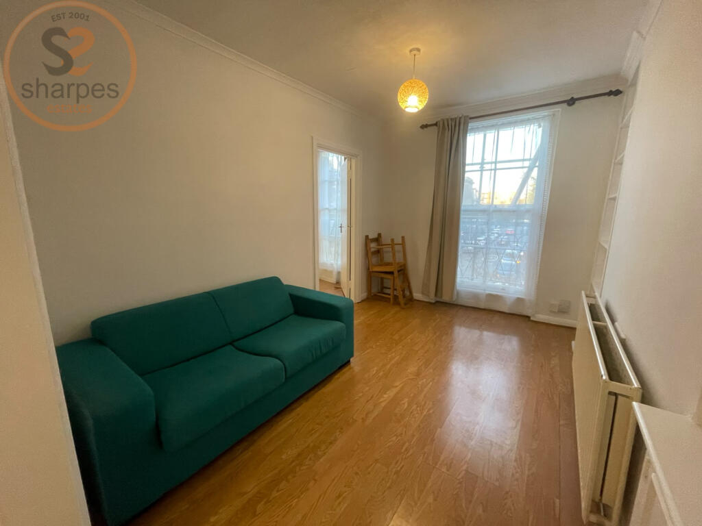 1 bed 1st Floor Flat for rent in Camberwell. From Sharpes Estates