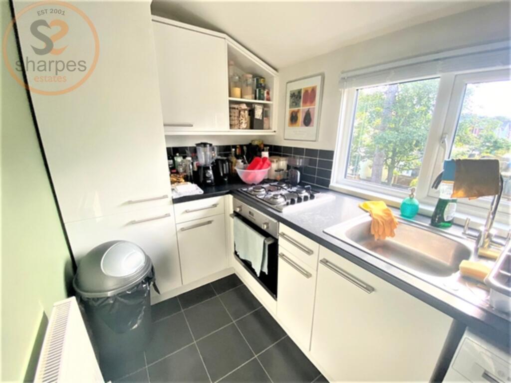 1 bed 1st Floor Flat for rent in Mitcham. From Sharpes Estates