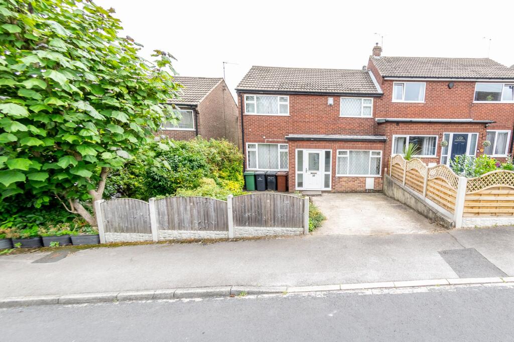 3 bed Semi Detached for rent in Morley. From Shaun Mellor Property - Morley