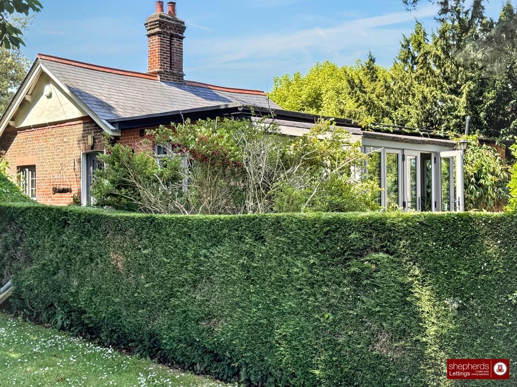 3 bed Detached for rent in Bayford. From Shepherds - Hertford 3 bed Detached for rent in Bayford. From Shepherds - Hertford