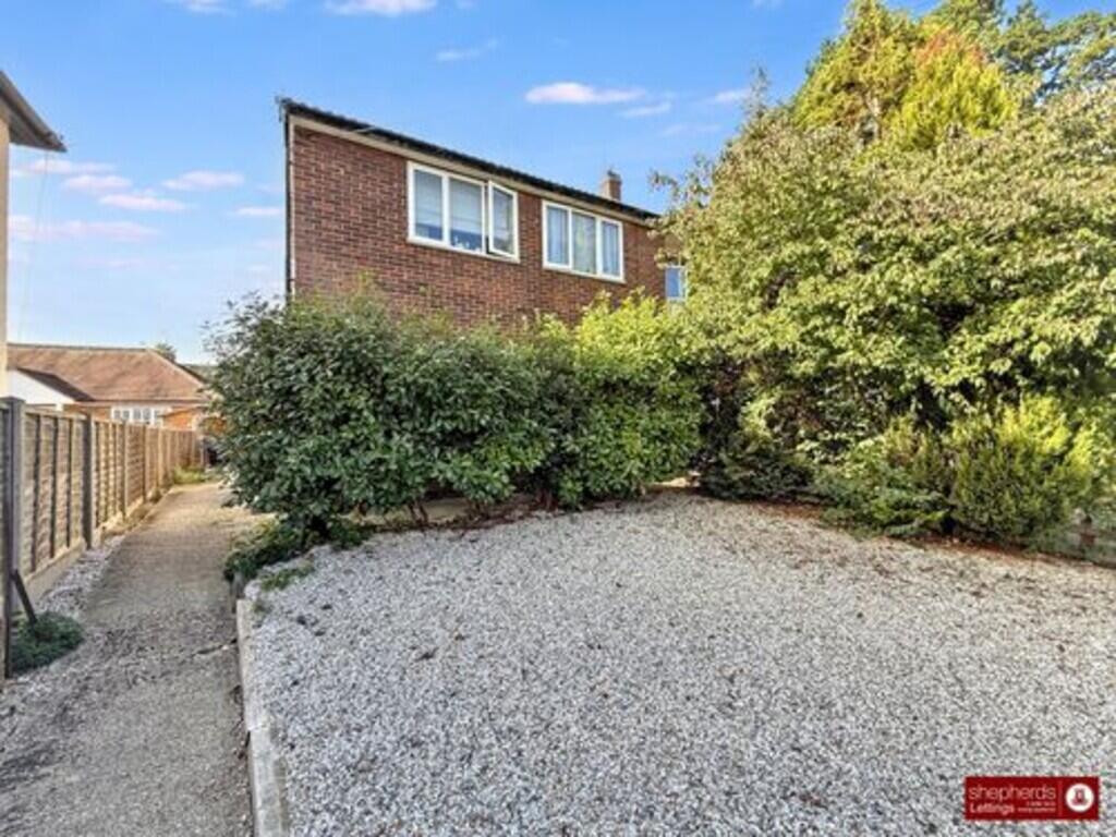 2 bed 1st Floor Flat for rent in Watton at Stone. From Shepherds - Hertford
