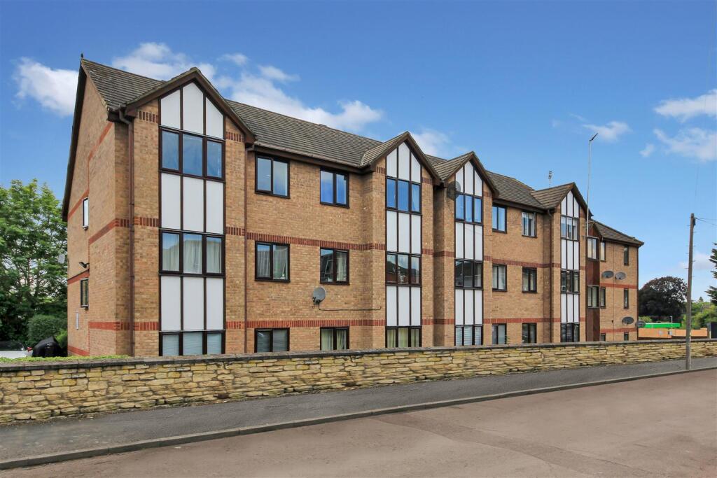 1 bed 1st Floor Flat for rent in Rushden. From Simpson & Weekley - Rushden