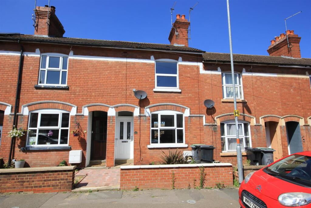 2 bed Mid Terraced House for rent in Rushden. From Simpson & Weekley - Rushden