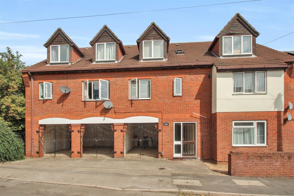 1 bed Apartment for rent in Irchester. From Simpson & Weekley - Rushden