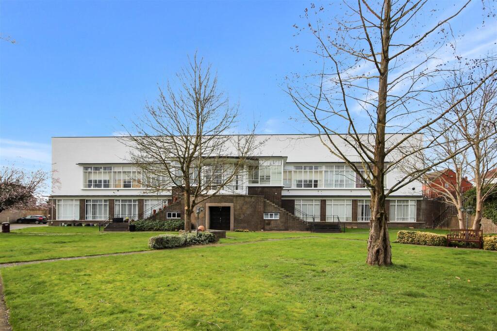 2 bed Apartment for rent in Rushden. From Simpson & Weekley - Rushden 2 bed Apartment for rent in Rushden. From Simpson & Weekley - Rushden