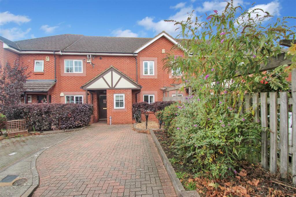 2 bed Annexe for rent in Rushden. From Simpson & Weekley - Rushden