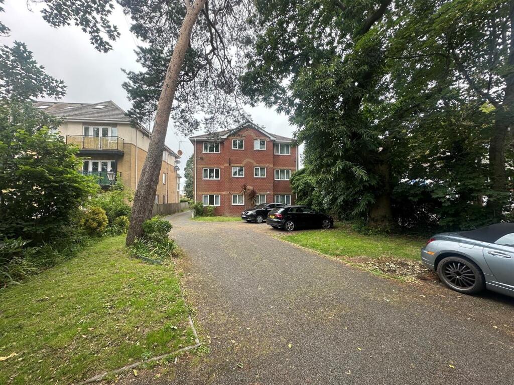 2 bed Apartment for rent in Bournemouth. From Slades - Winton Banks