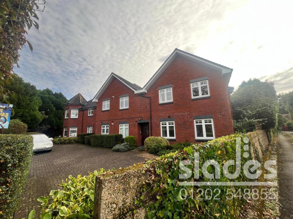 2 bed Apartment for rent in Bournemouth. From Slades - Winton Banks