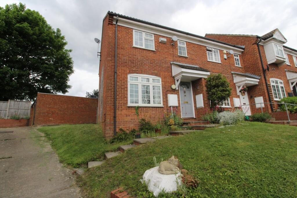 3 bed End of Terrace for rent in Baldock. From Satchells Estate Agents - Biggleswade