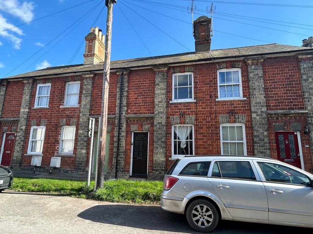 2 bed Mid Terraced House for rent in Baldock. From Satchells Estate Agents - Letchworth