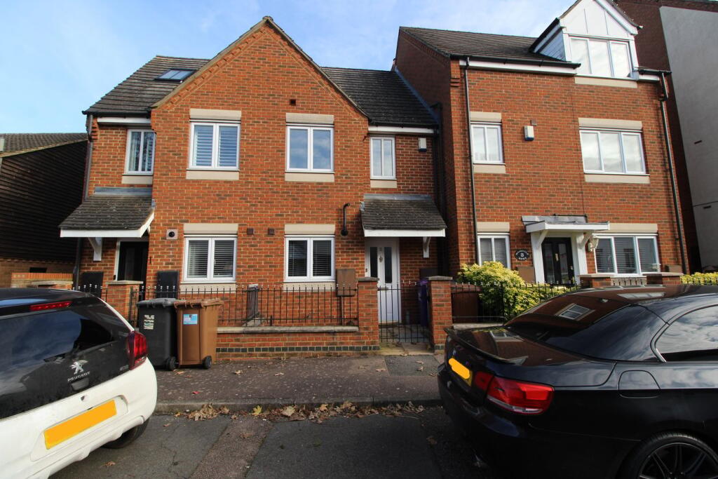 2 bed Mid Terraced House for rent in Baldock. From Satchells Estate Agents - Letchworth