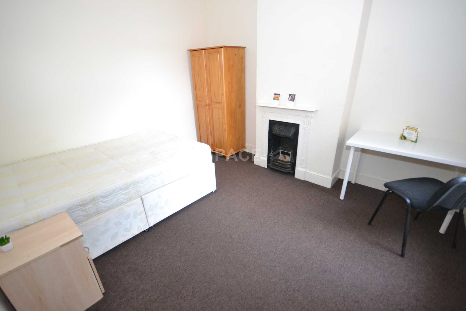 1 bed House Share for rent in Reading. From Space