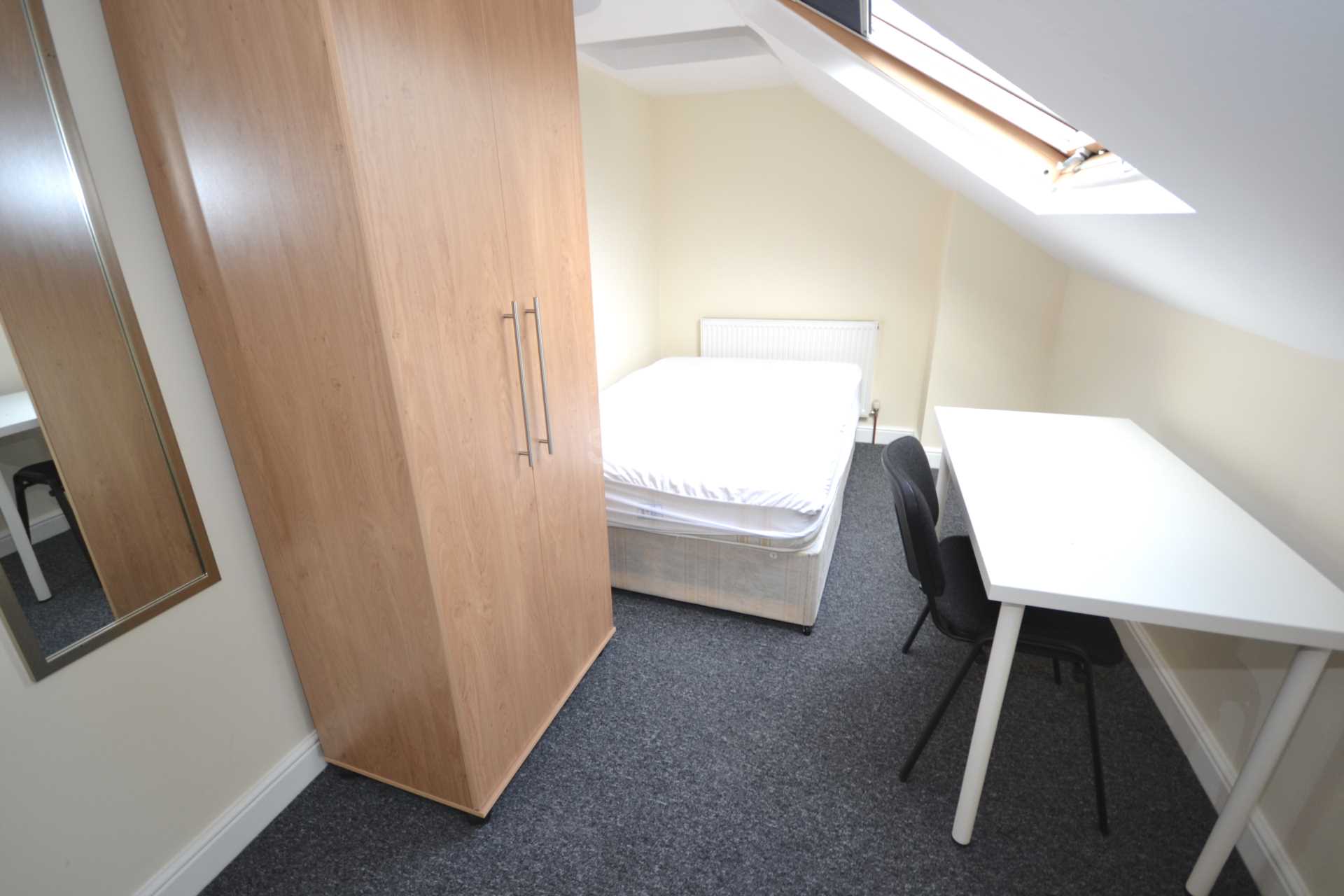 1 bed House Share for rent in Reading. From Space