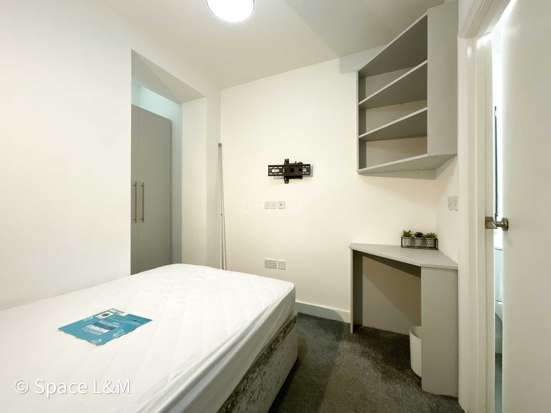 1 bed House Share for rent in Reading. From Space