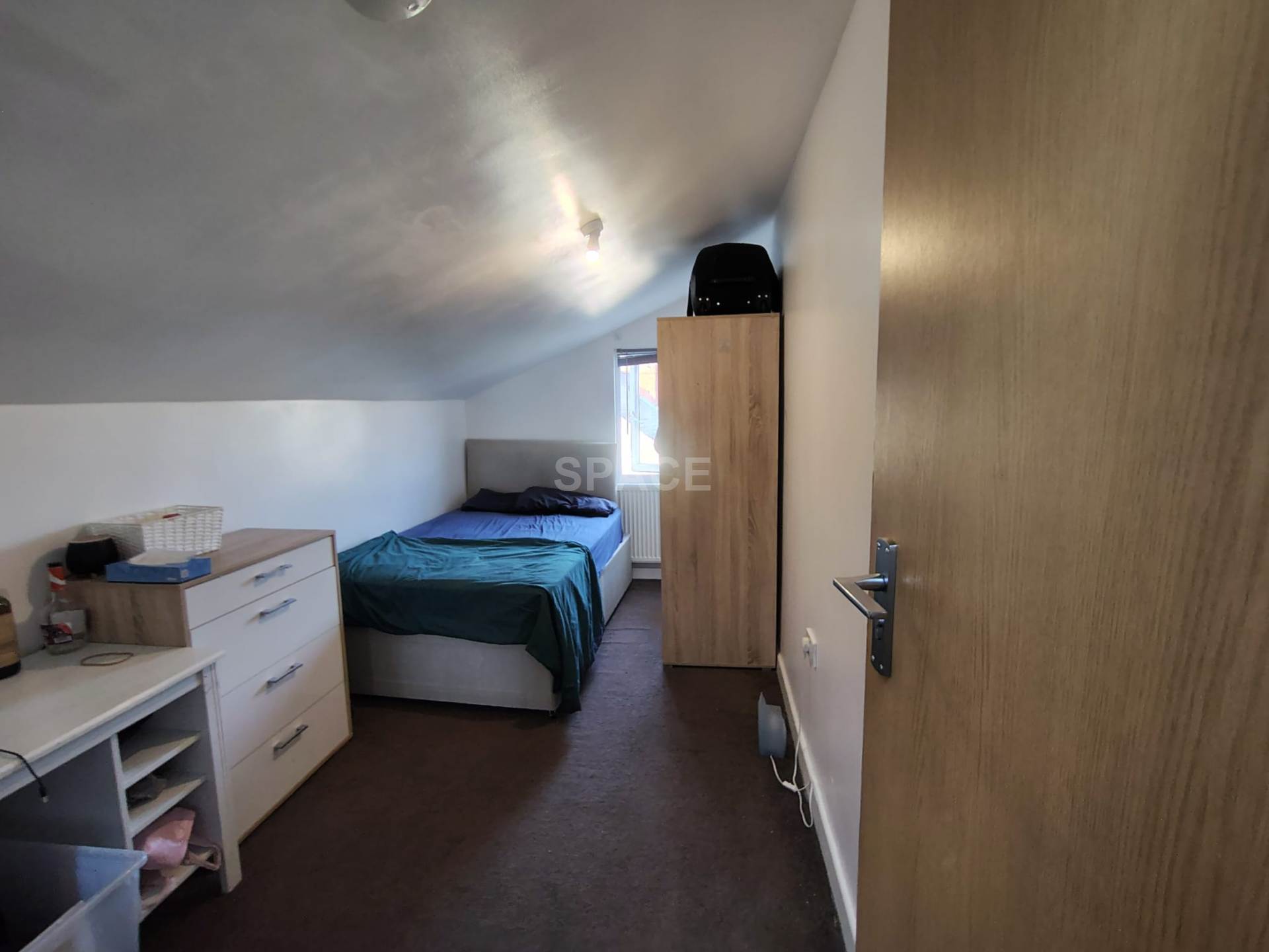 1 bed House Share for rent in Reading. From Space