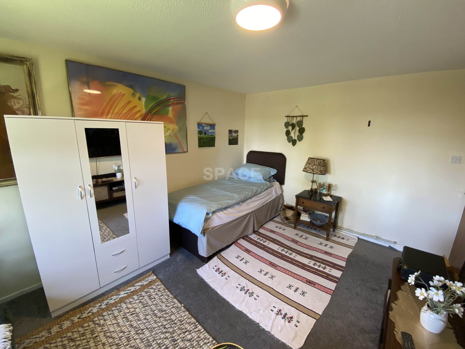 1 bed House Share for rent in Reading. From Space