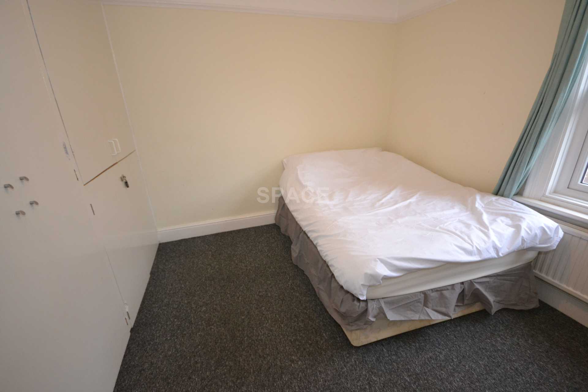 1 bed House Share for rent in Reading. From Space 1 bed House Share for rent in Reading. From Space