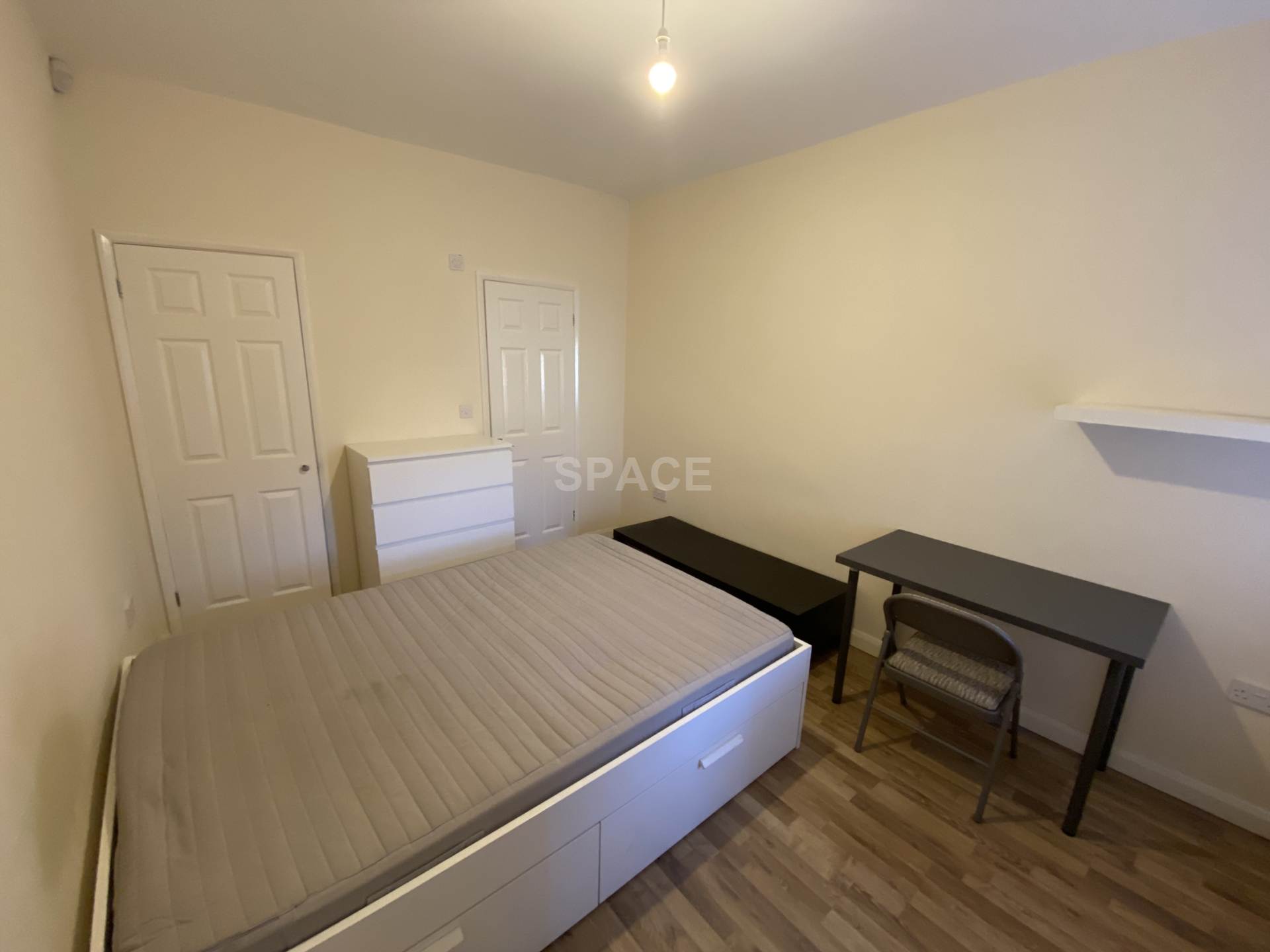 1 bed Mid Terraced House for rent in Reading. From Space