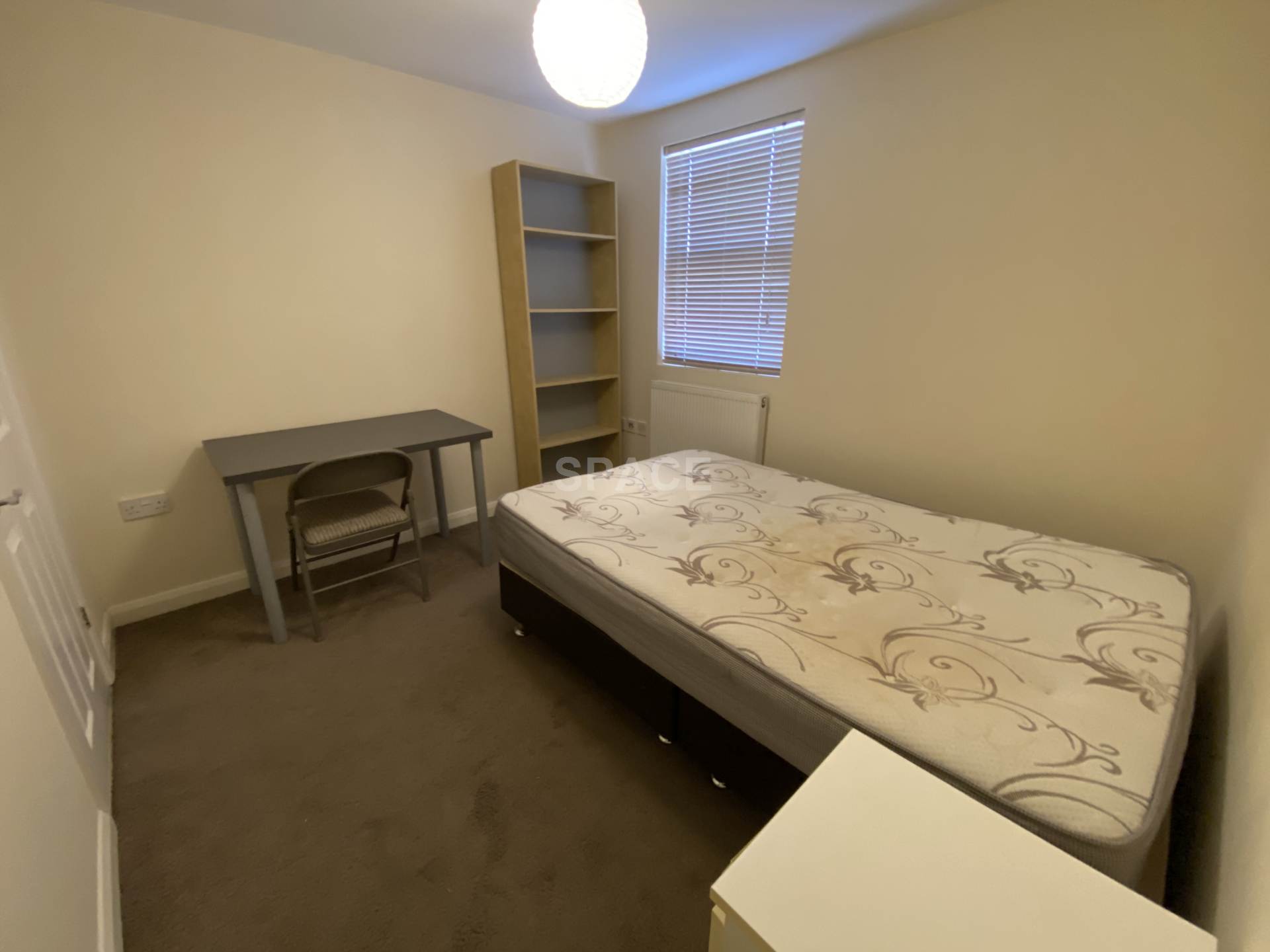 1 bed Mid Terraced House for rent in Reading. From Space