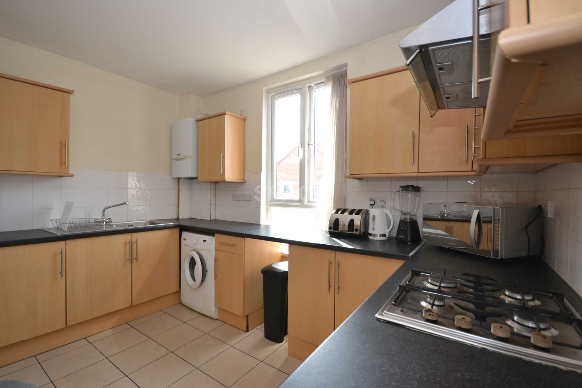 1 bed House Share for rent in Reading. From Space