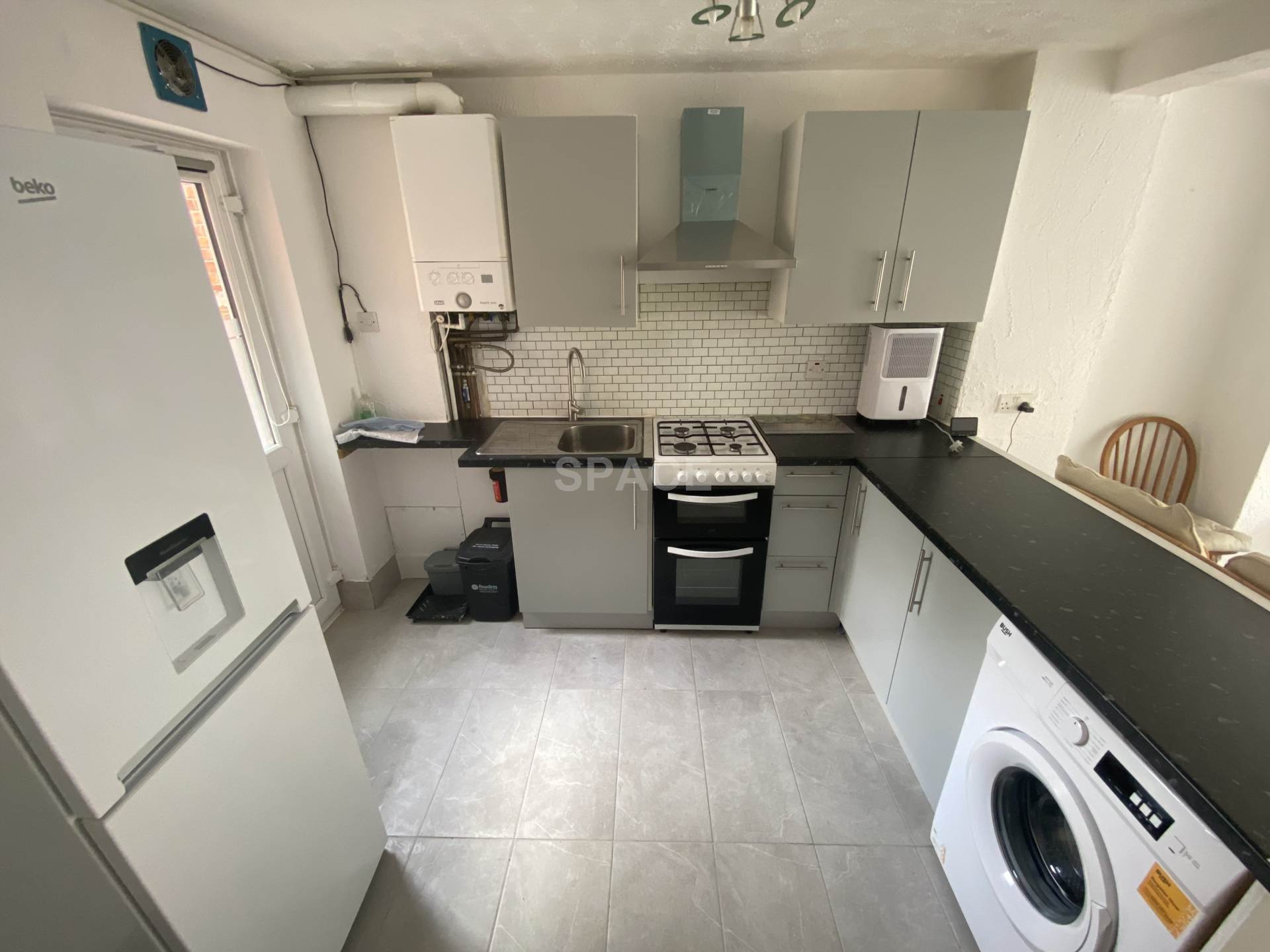 1 bed 1st Floor Flat for rent in Reading. From Space