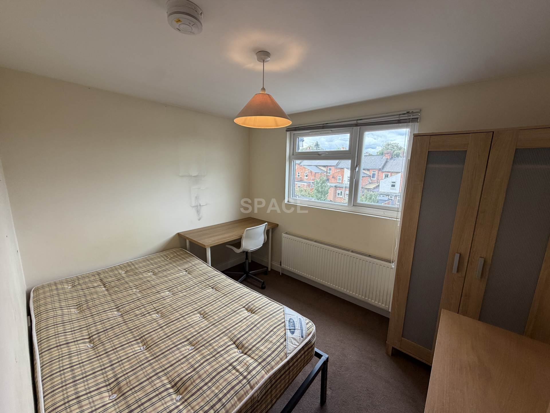 1 bed House Share for rent in Reading. From Space