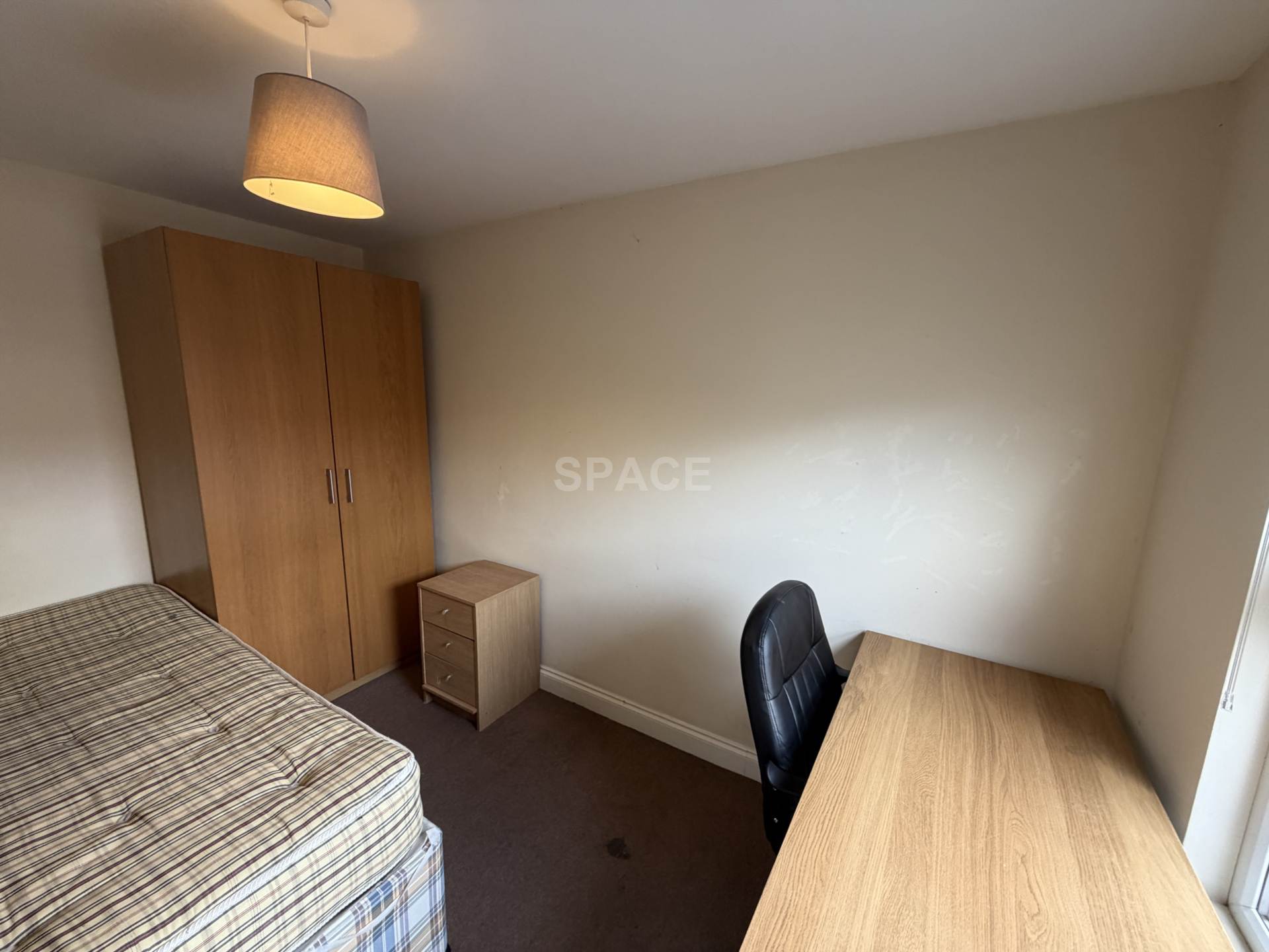 1 bed House Share for rent in Reading. From Space