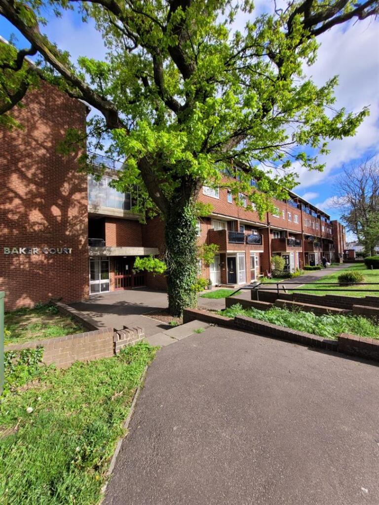 2 bed 1st Floor Flat for rent in Borehamwood. From Space Residential - Mill Hill & Edgware 2 bed 1st Floor Flat for rent in Borehamwood. From Space Residential - Mill Hill & Edgware