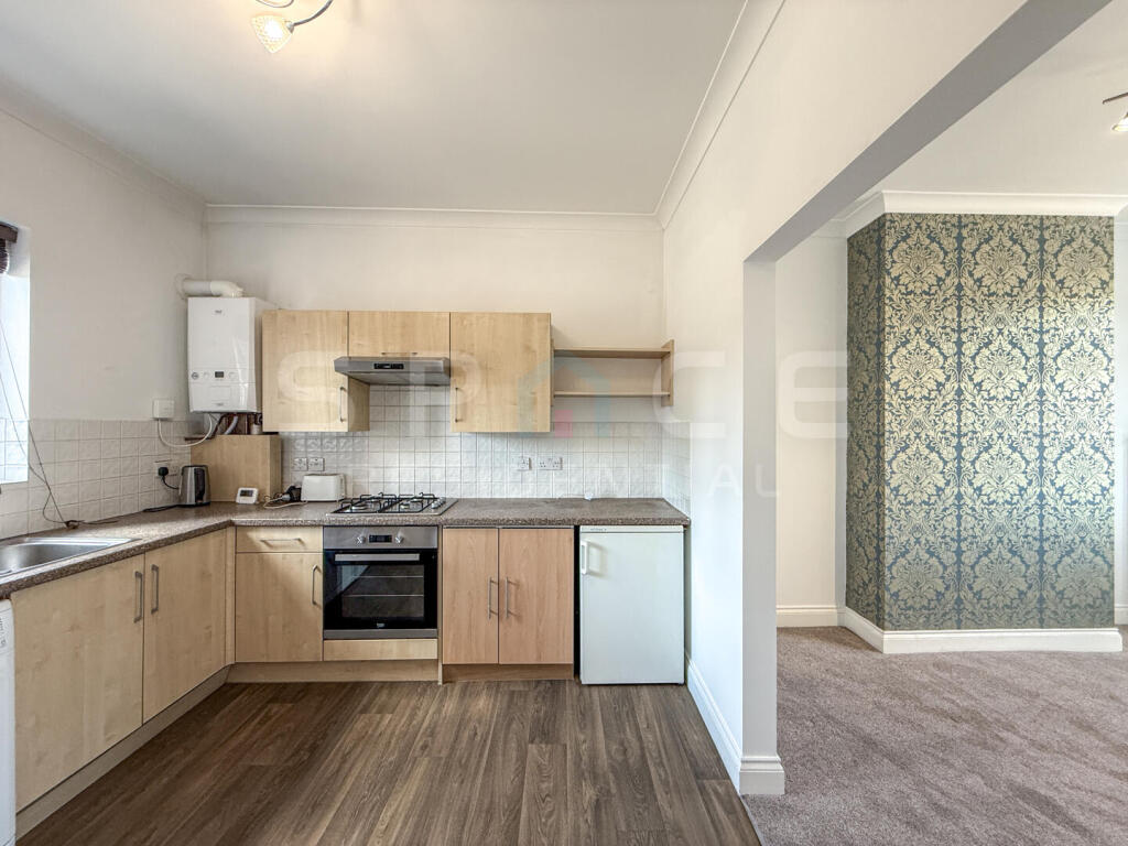 4 bed Duplex for rent in Arkley. From Space Residential - Mill Hill & Edgware