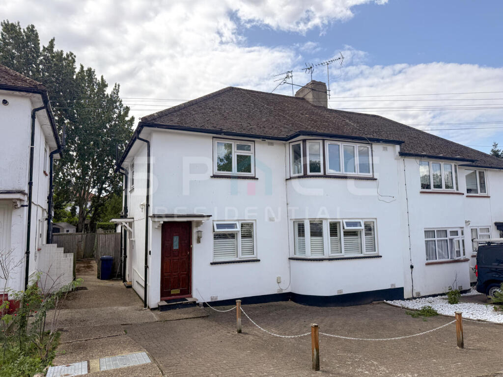 2 bed Annexe for rent in Arkley. From Space Residential - Mill Hill & Edgware