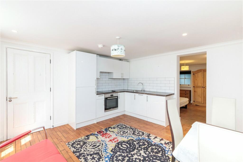 1 bed 1st Floor Flat for rent in Paddington. From Space Residential - Mill Hill & Edgware