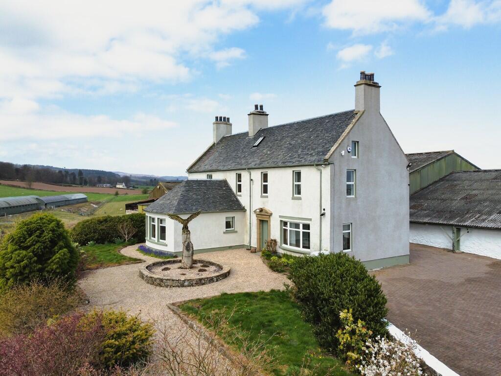 5 bed Farm House for rent in Bannockburn. From Spectrum Properties (Scotland) Ltd - Glasgow