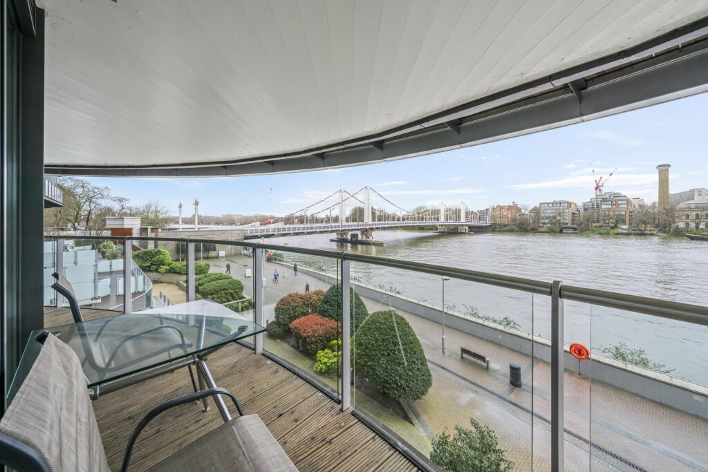 2 bed Flat for rent in Battersea. From Square Quarters