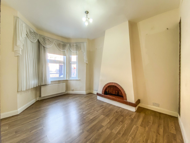 4 bed Mid Terraced House for rent in Tottenham. From Square Quarters - Islington 4 bed Mid Terraced House for rent in Tottenham. From Square Quarters - Islington