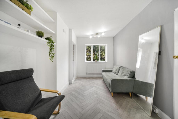 1 bed 1st Floor Flat for rent in Bow. From Square Quarters - Islington